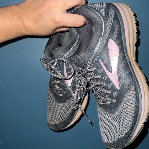 Brooks runner - Picture 2 of 3